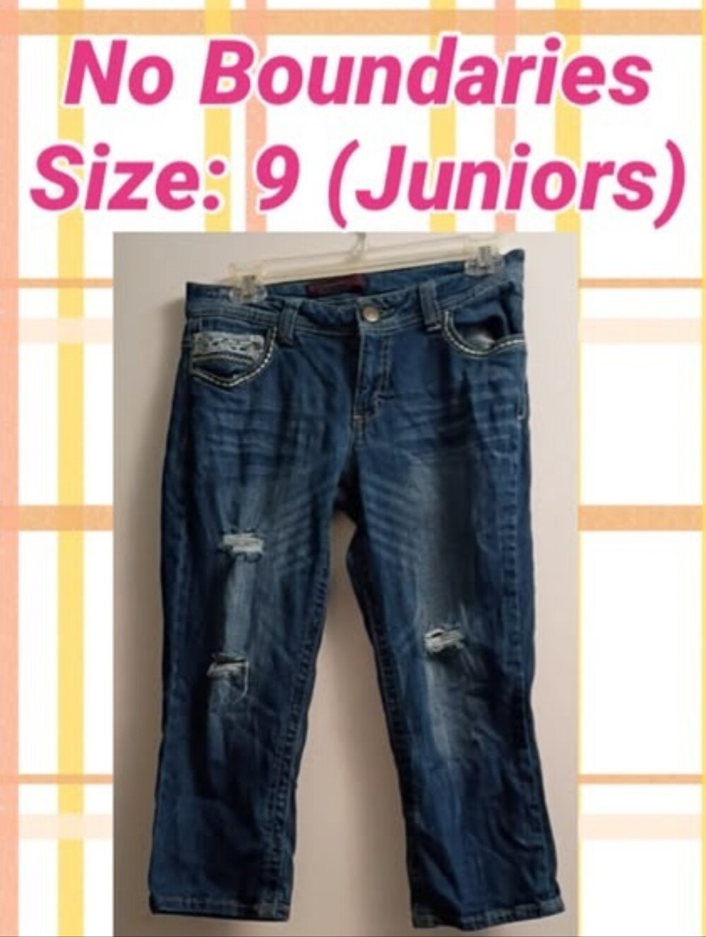 No Boundaries Distressed Dark Blue Cropped Jeans (Capris)
